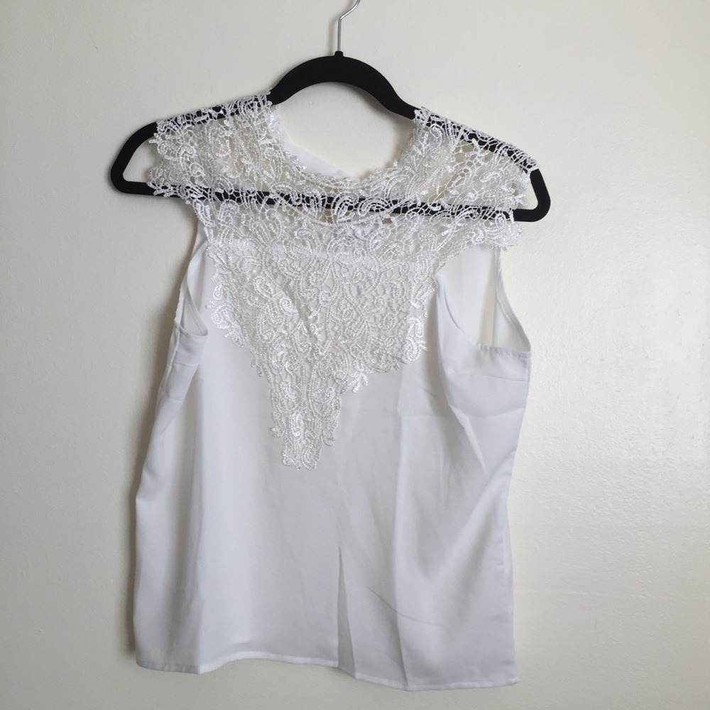 Singwing White Blouse Size L